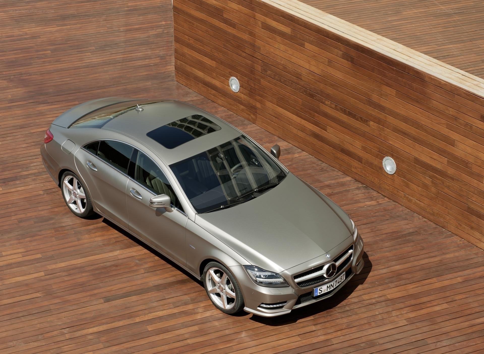 silver mercedes-benz clc