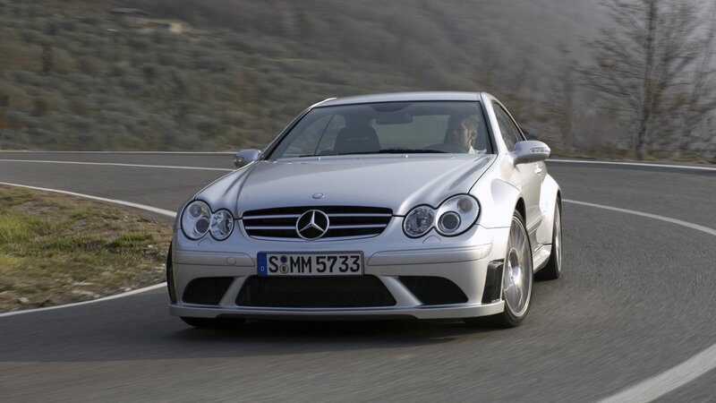 Silver Mercedes-Benz CLK — Dynamic