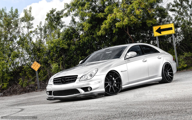 Silver Mercedes-Benz CLS — Calm