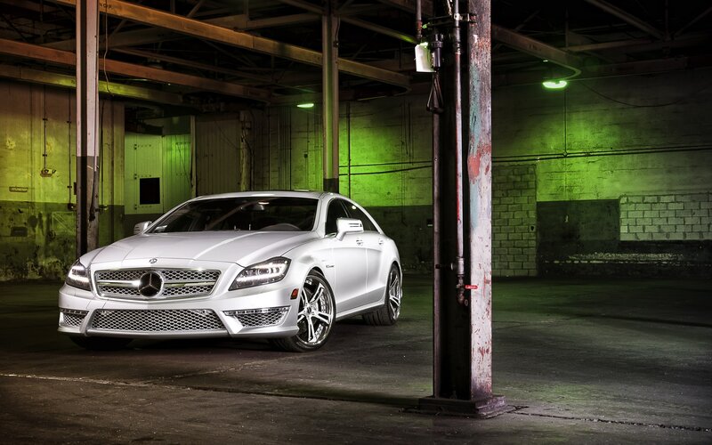 Silver Mercedes-Benz CLS63 AMG