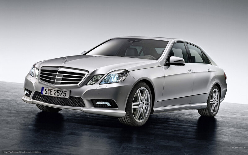 Silver Mercedes-benz E-class — Neutral