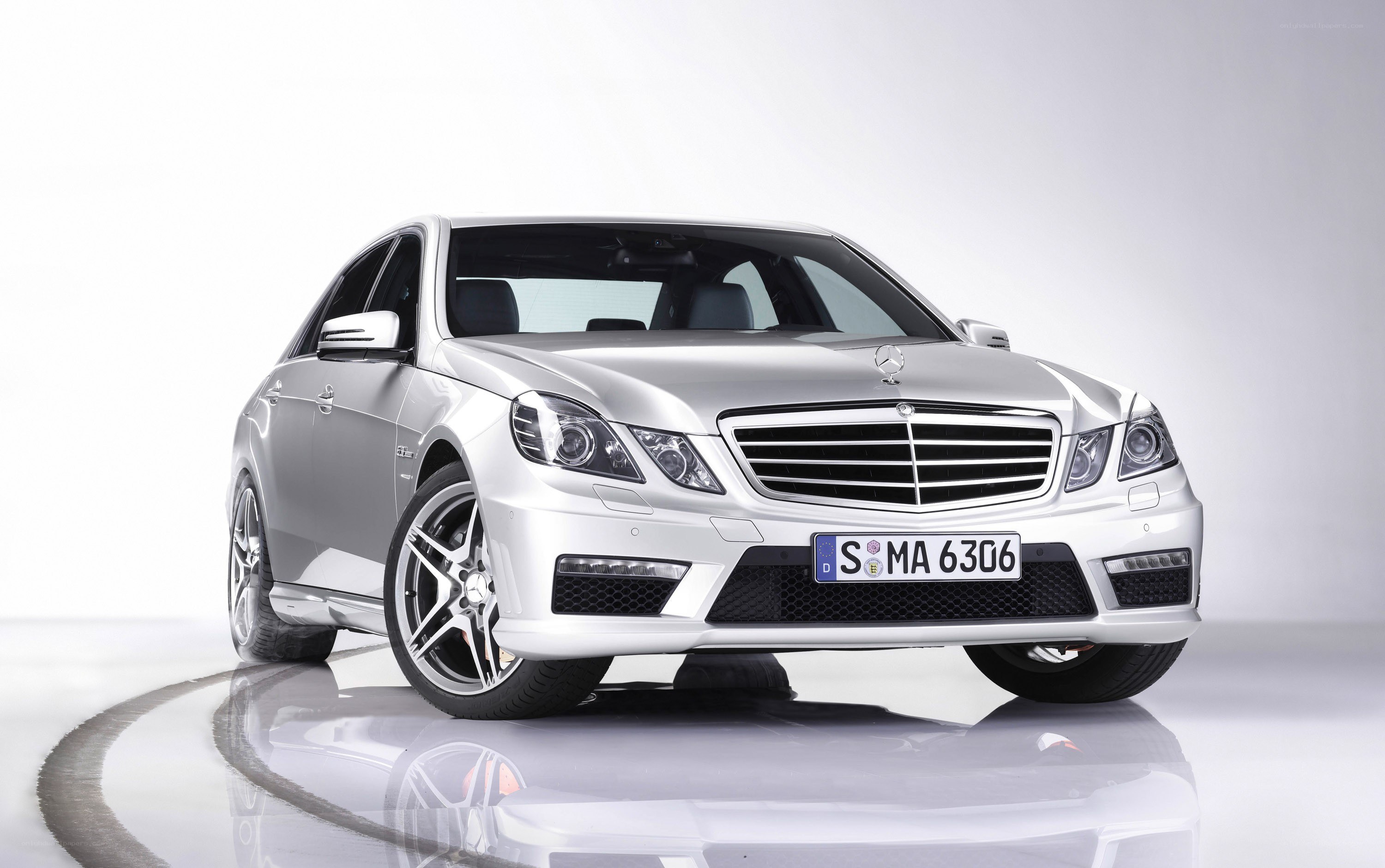 silver mercedes-benz e63 amg