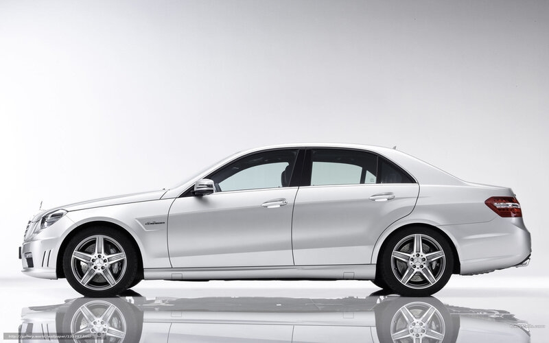 Silver Mercedes-benz E63 Amg — Neutral