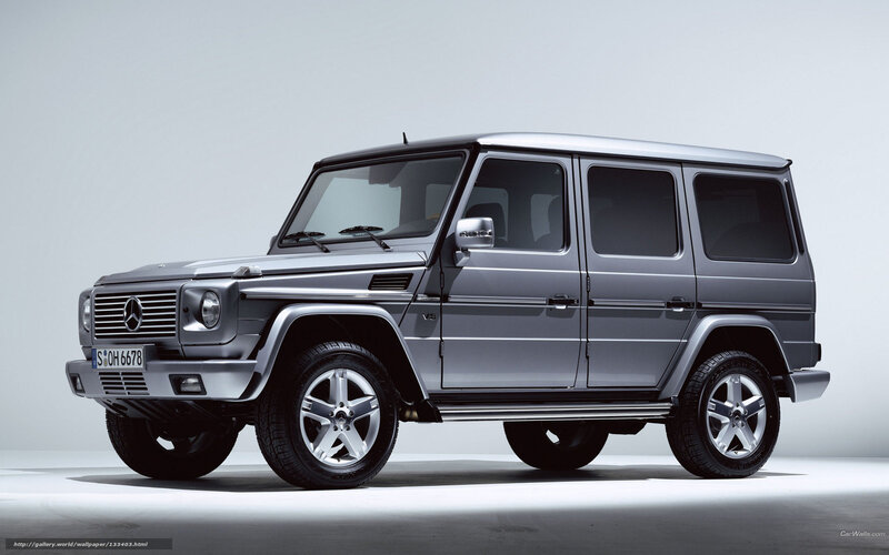 Silver Mercedes-benz G-class — Neutral