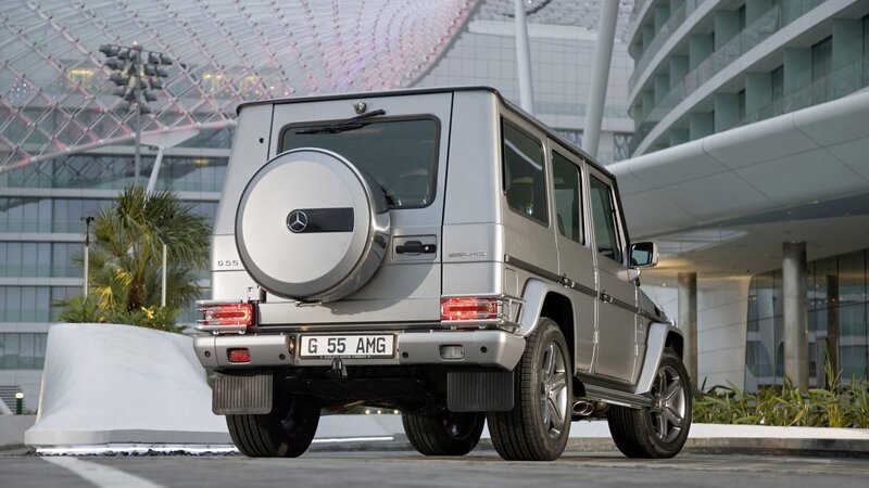 Silver Mercedes-Benz G55 AMG