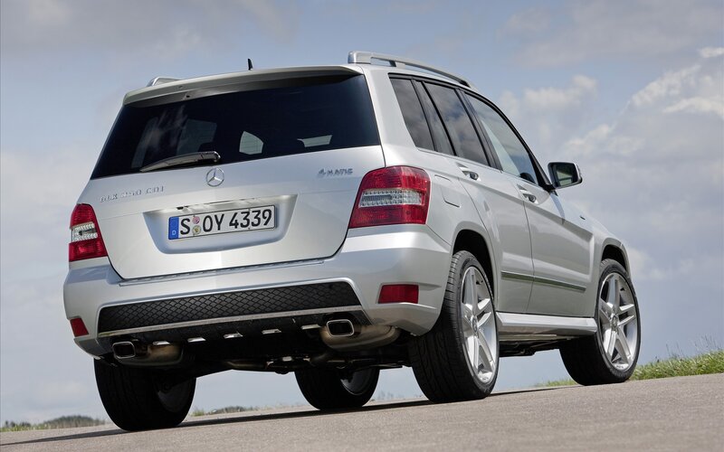 silver mercedes-benz glk 250