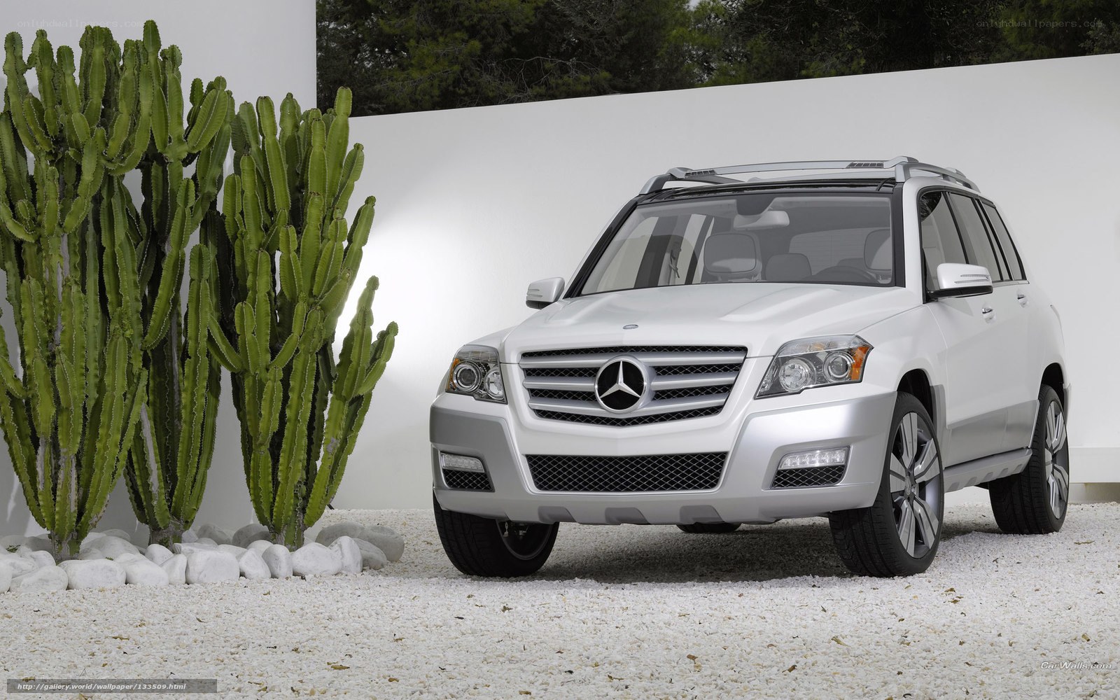 Silver Mercedes-Benz GLK Concept