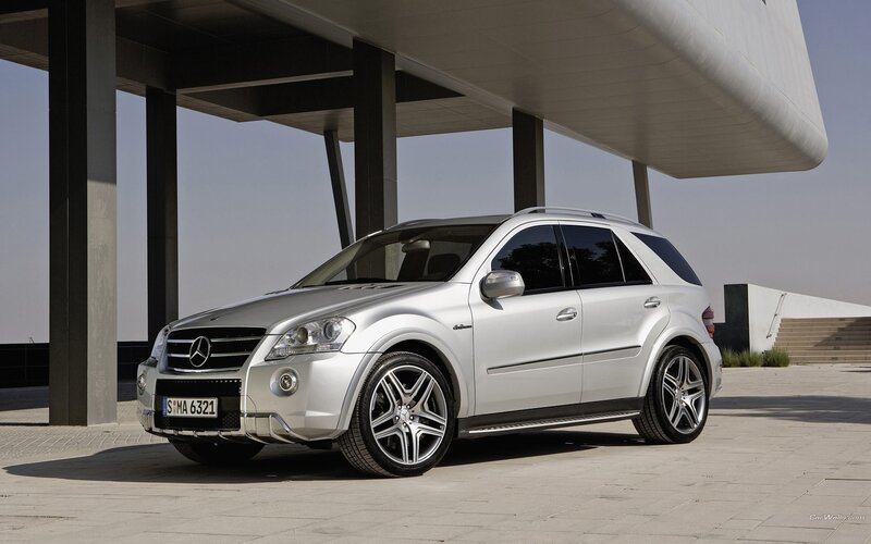 silver mercedes-benz ml63 amg