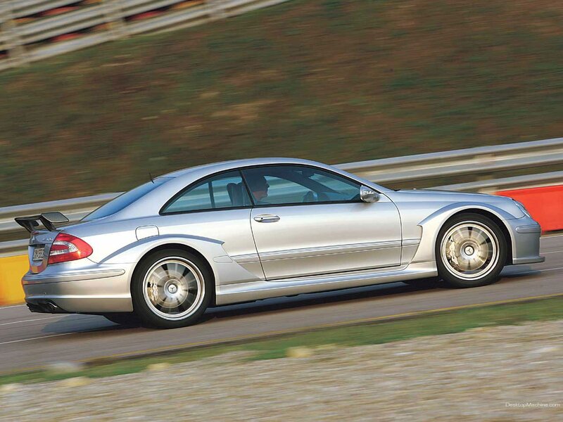 silver mercedes-benz on racetrack