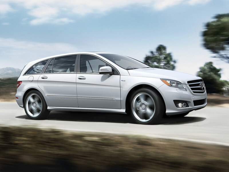 Silver Mercedes-benz R-class — Dynamic, Afternoon