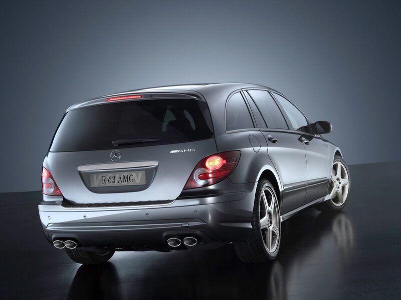 Silver Mercedes-Benz R63 AMG