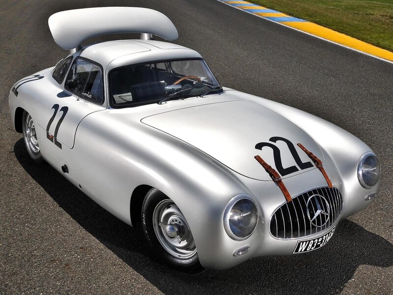 Silver Mercedes-Benz race car