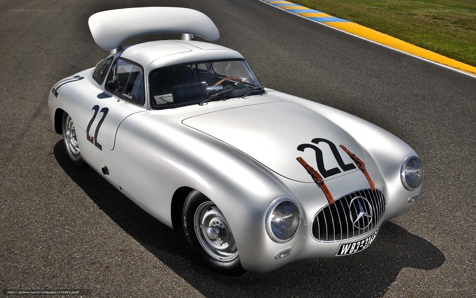 Silver Mercedes-Benz race car