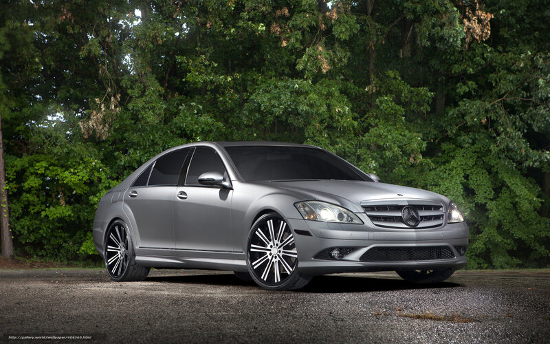 Silver Mercedes-Benz S-Class