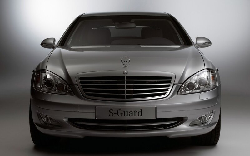 Silver Mercedes-benz S-guard — Dramatic