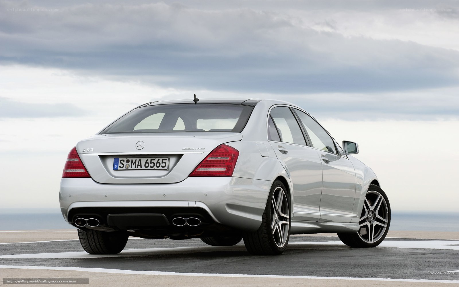 silver mercedes-benz s550 amg