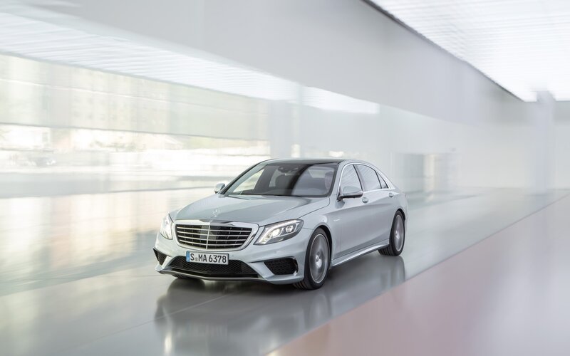 Silver Mercedes-Benz S63 AMG