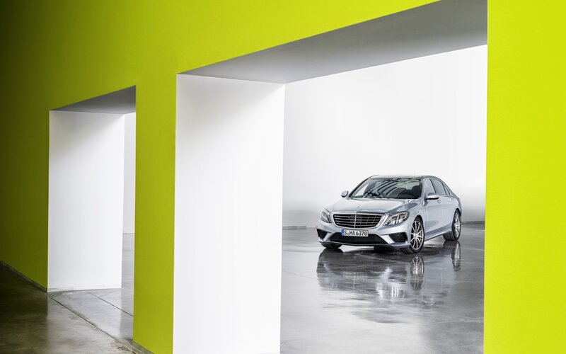 Silver Mercedes-Benz S63 AMG