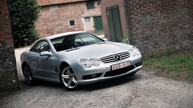 silver mercedes-benz sl500