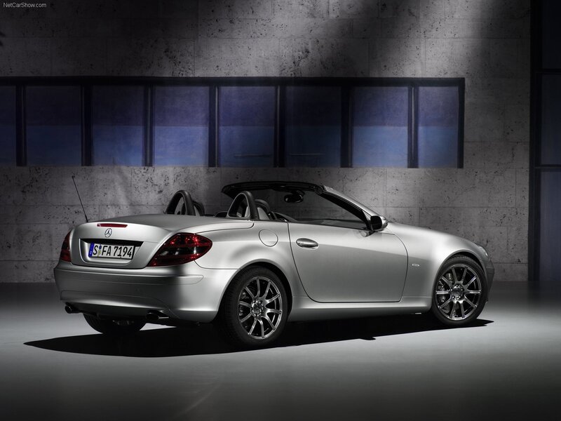 Silver Mercedes-Benz SLK
