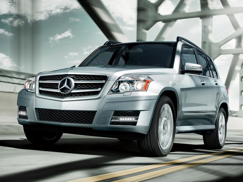 Silver Mercedes-benz Suv — Dynamic, Afternoon