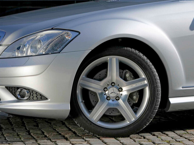 Silver Mercedes-benz Wheel — Neutral