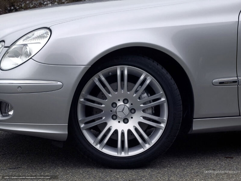 silver mercedes-benz wheel