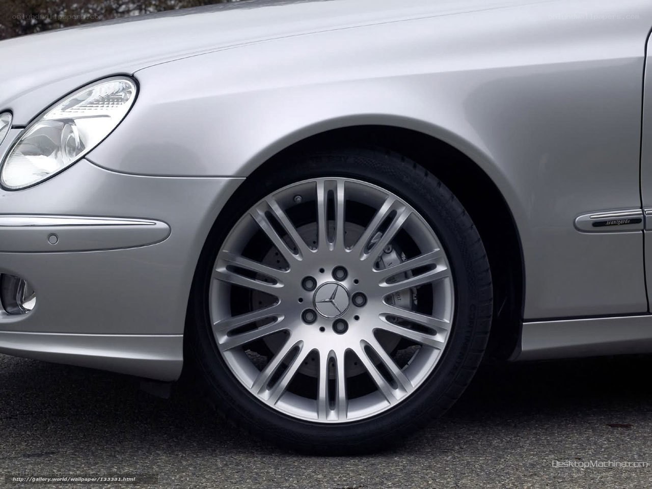 silver mercedes-benz wheel