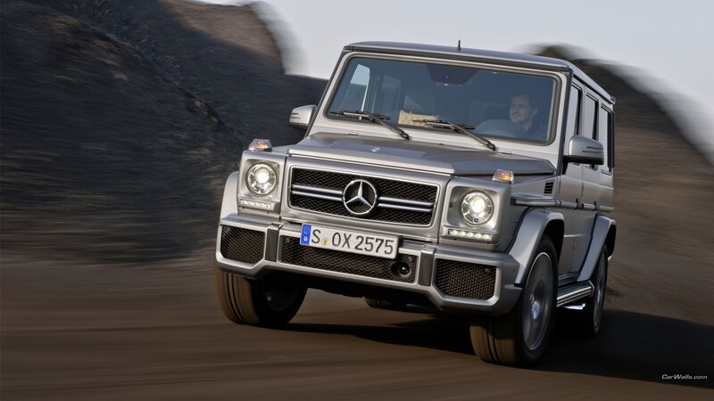 Silver Mercedes G-wagon — Dynamic