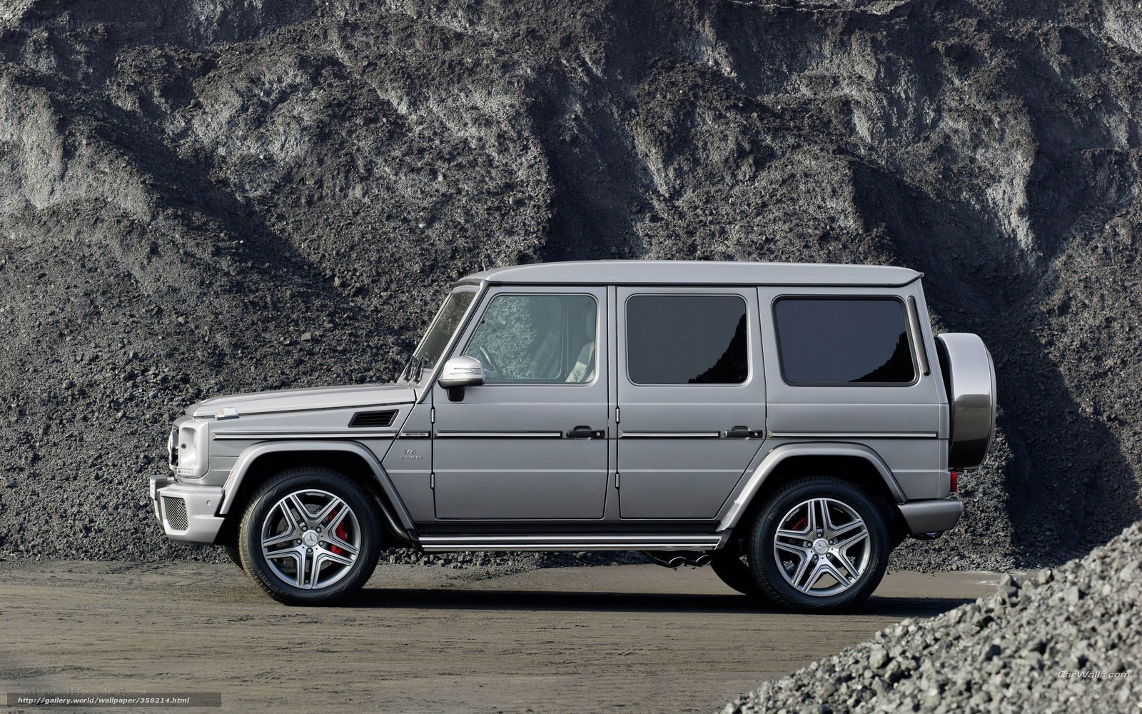 silver mercedes g-wagon suv