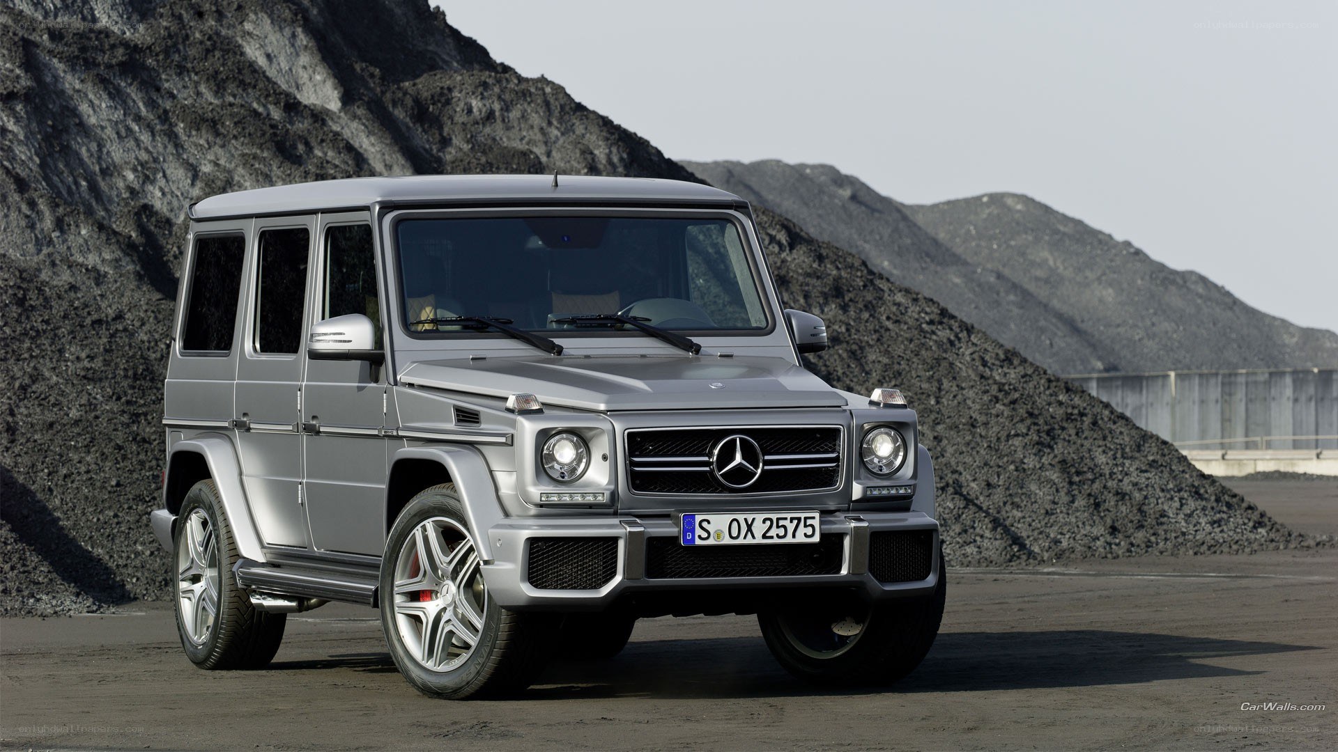 silver mercedes g63 amg