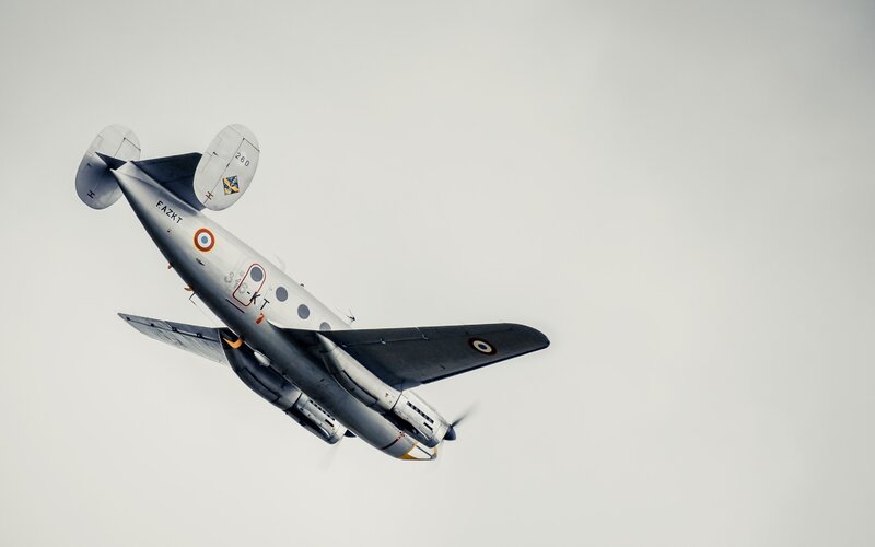 Silver Military Aircraft — Gray, Dynamic