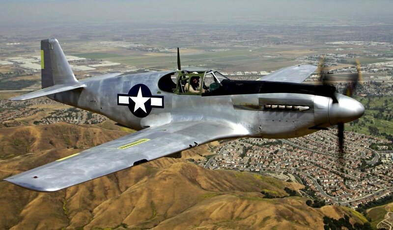 Silver Military Airplane — Gray, Dynamic
