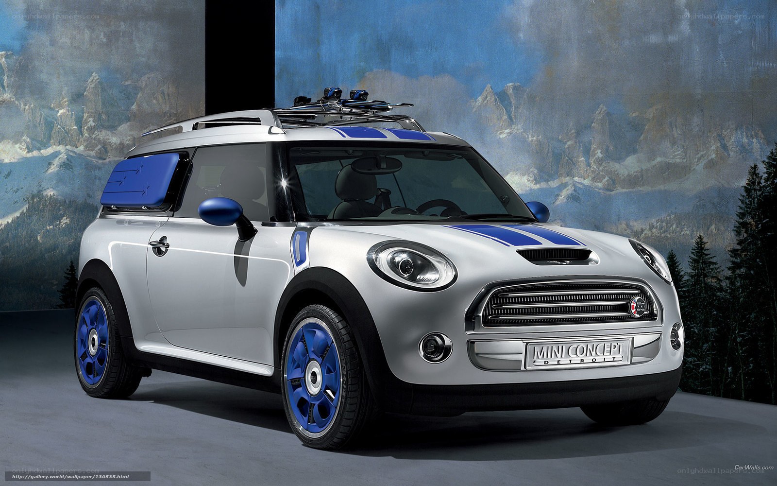 Silver MINI Concept Detroit