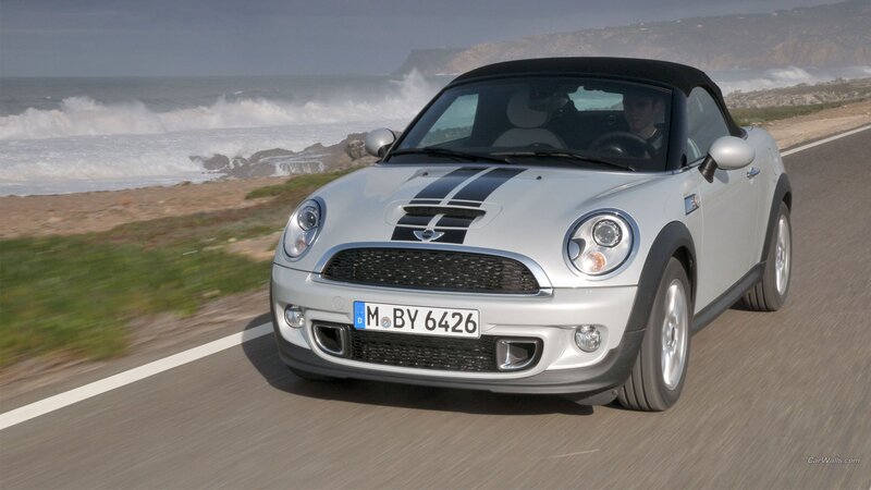 Silver Mini Cooper — Dynamic, Afternoon