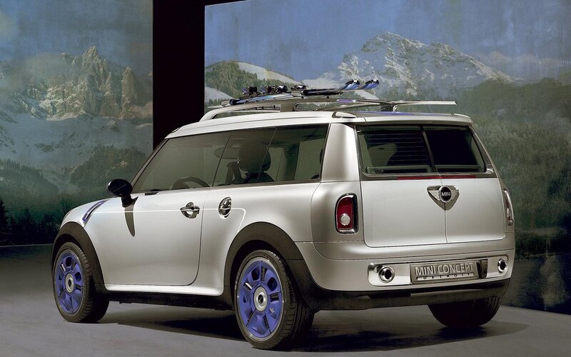 Silver Mini Cooper Suv