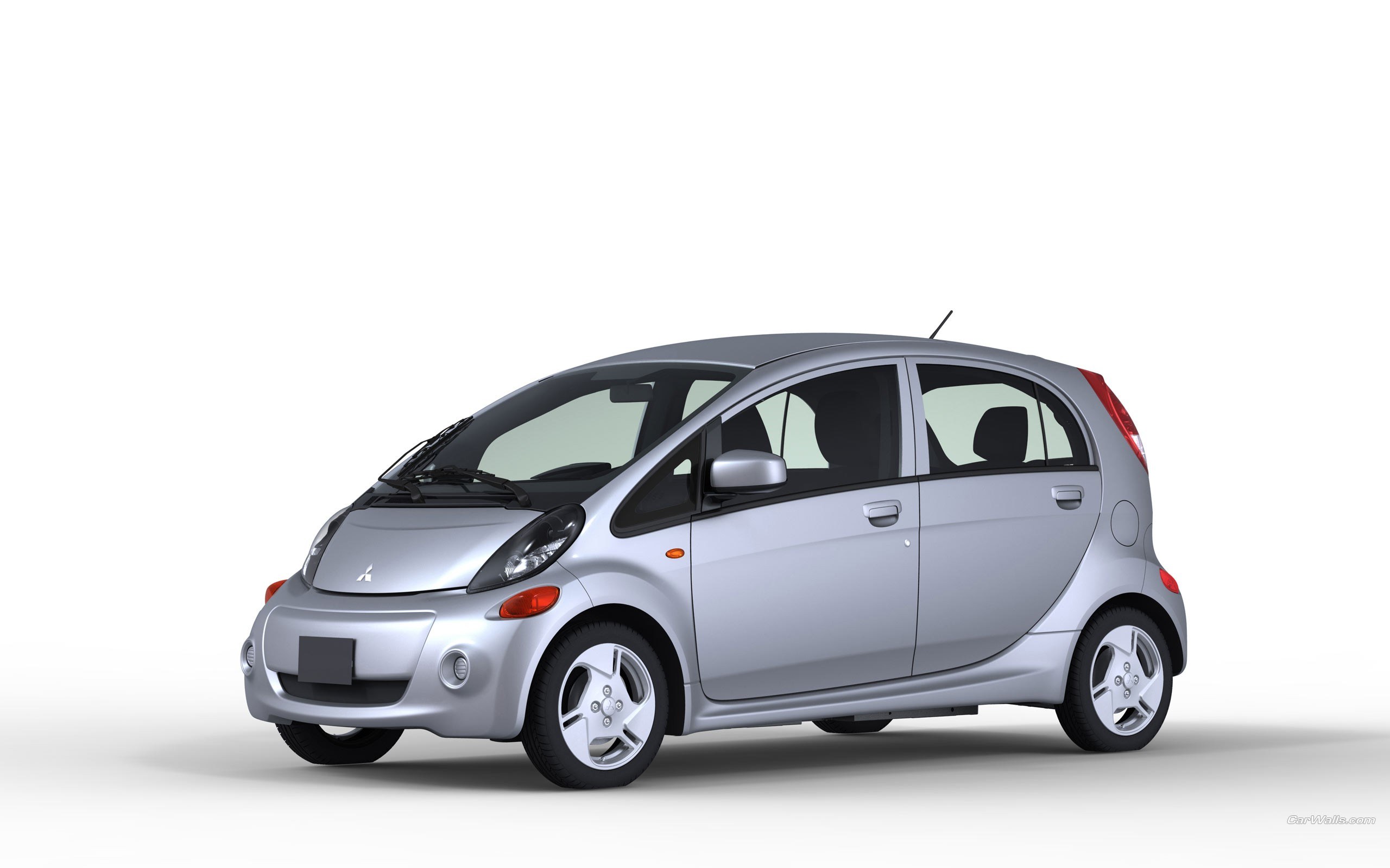 silver mitsubishi i-miev