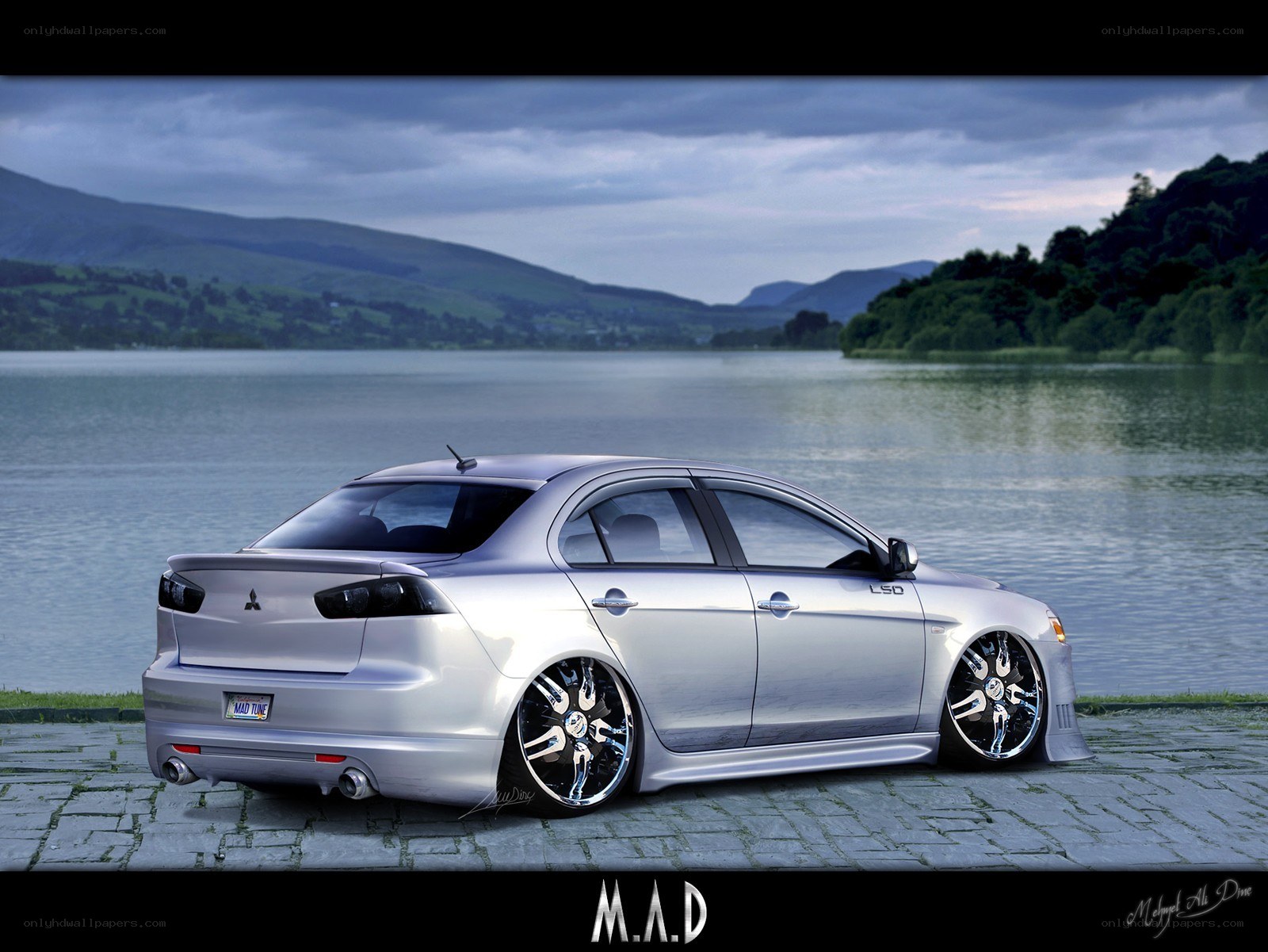silver mitsubishi lancer
