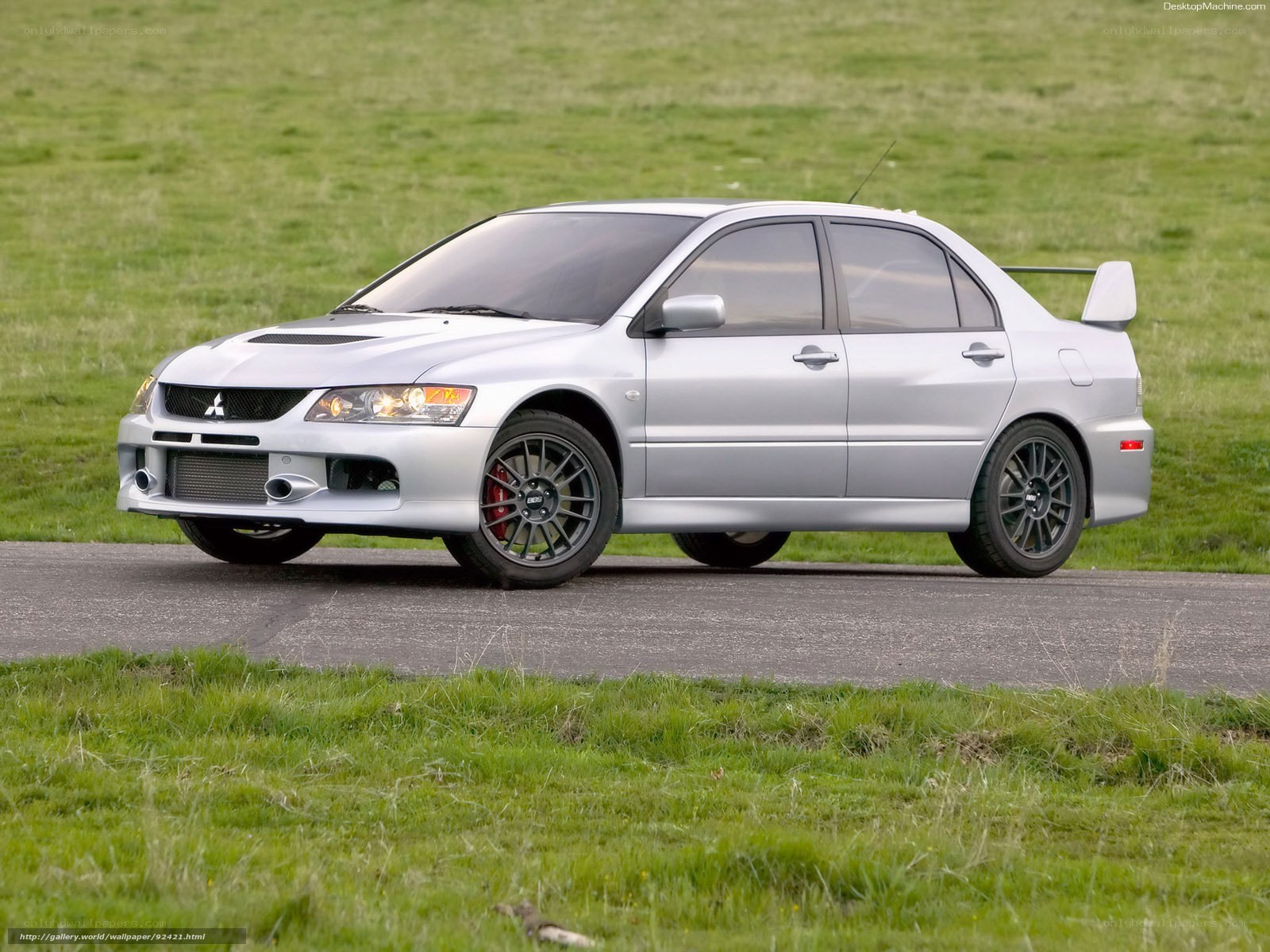 silver mitsubishi lancer evolution