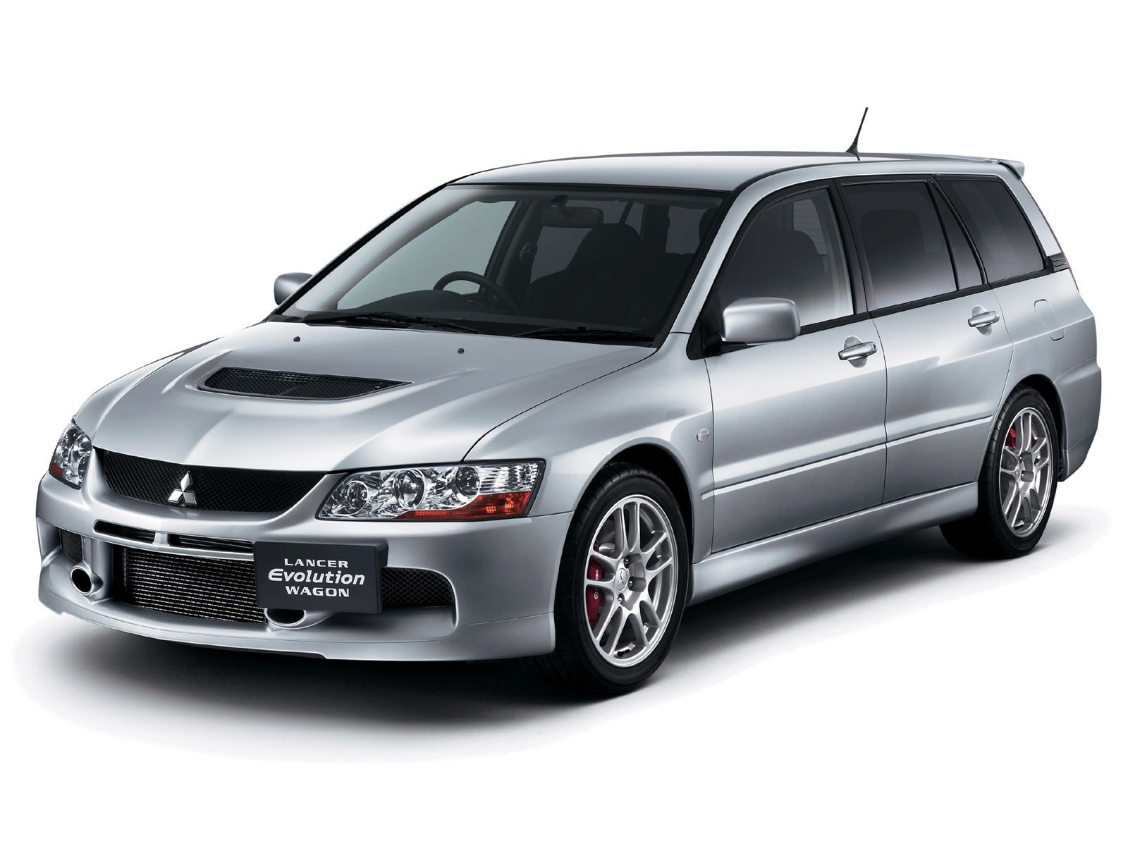 Silver Mitsubishi Lancer Evolution Wagon