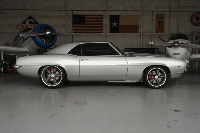 Silver Muscle Car — Calm, Photograph