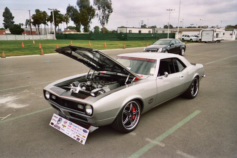 Silver Muscle Car — Calm