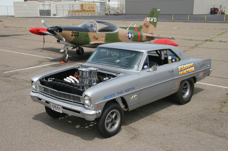 Silver Muscle Car — Gray, Static