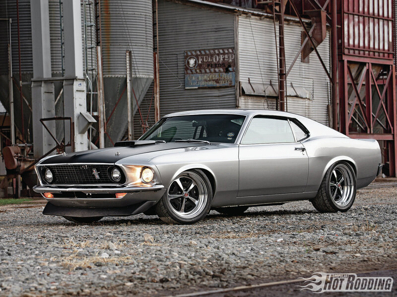 Silver Muscle Car — Industrial, Photograph