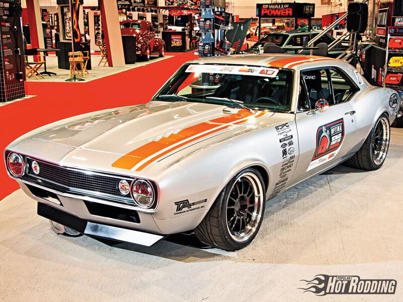 Silver Muscle Car — Showcase, Photograph