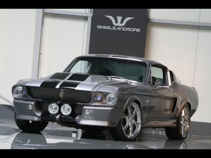 Silver muscle car with stripes
