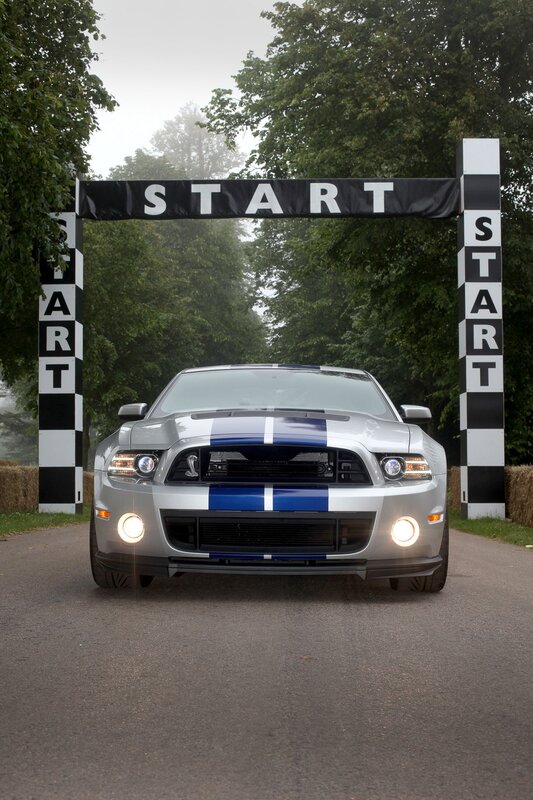 Silver Mustang at the start line