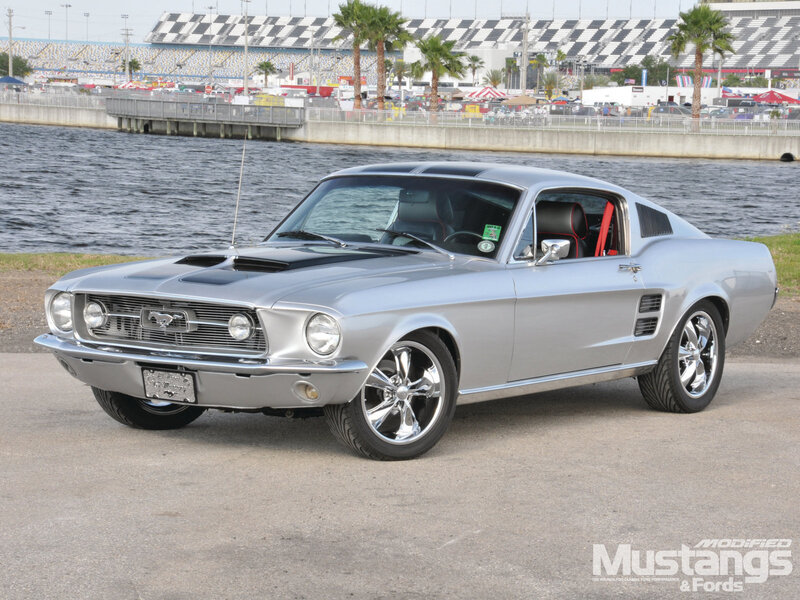 Silver Mustang Car — Calm