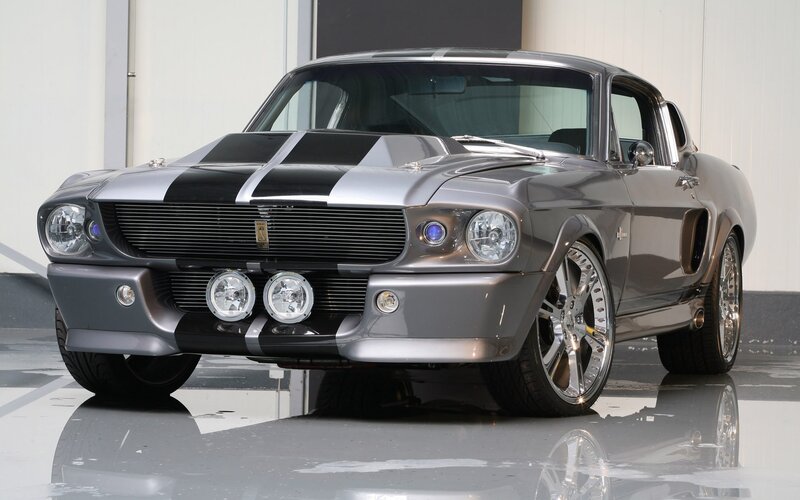 silver mustang with stripes