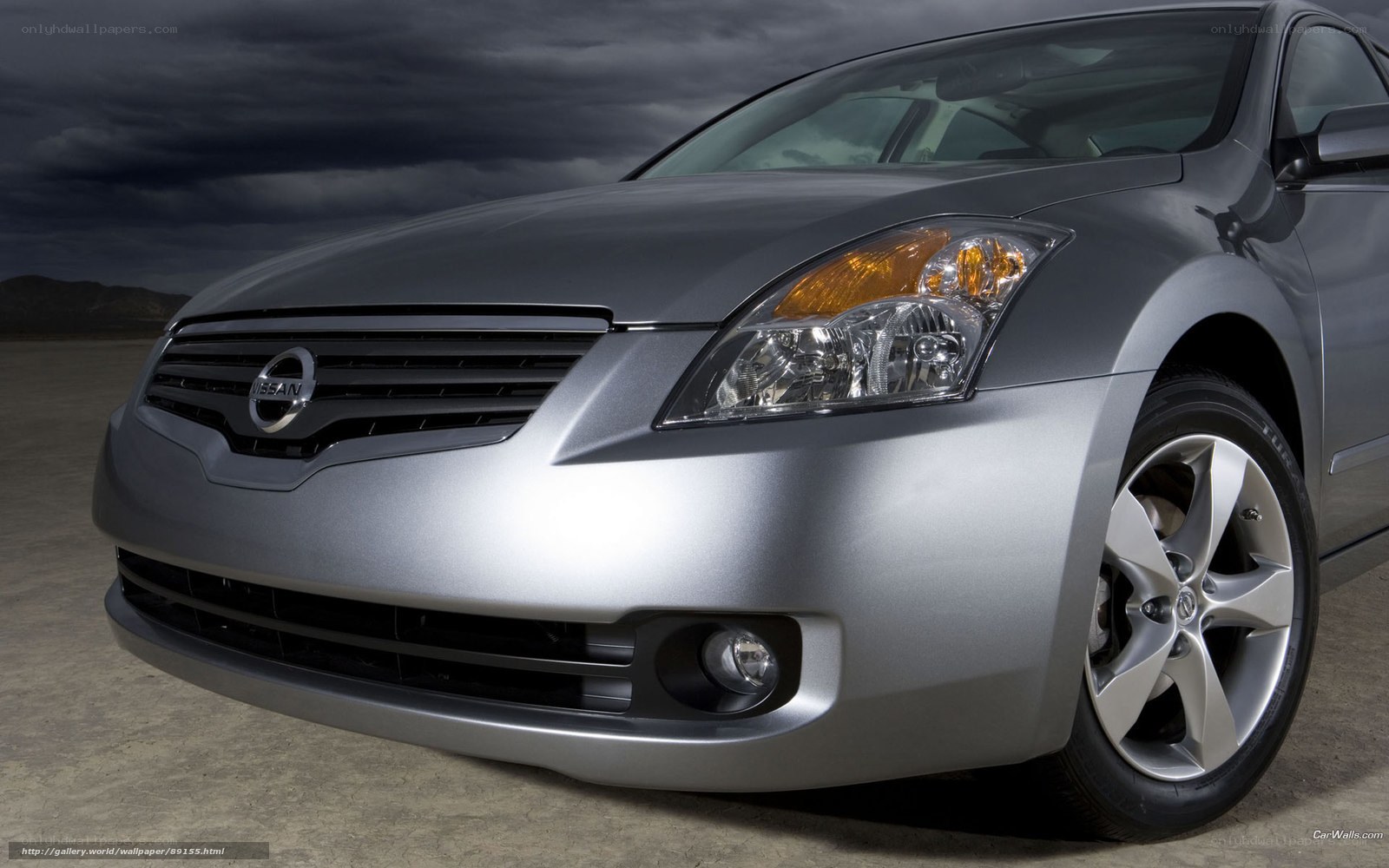 Silver Nissan Altima front view